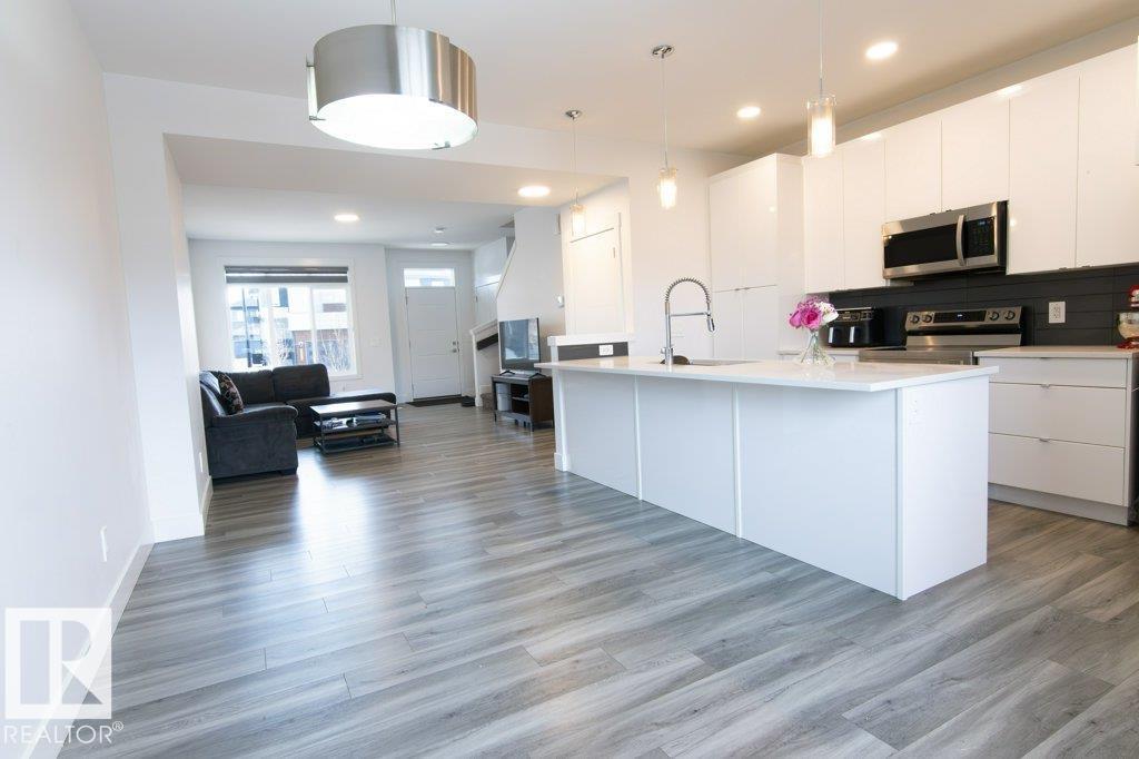 Photo 4 of 1434 Keswick Dr Sw, Edmonton AB