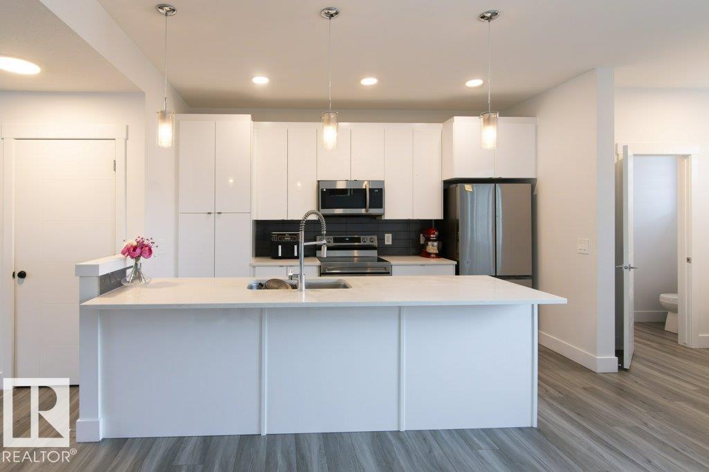Photo 5 of 1434 Keswick Dr Sw, Edmonton AB