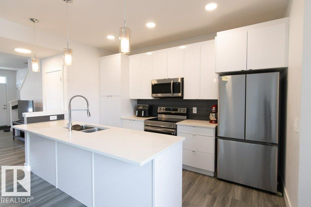 Photo 8 of 1434 Keswick Dr Sw, Edmonton AB