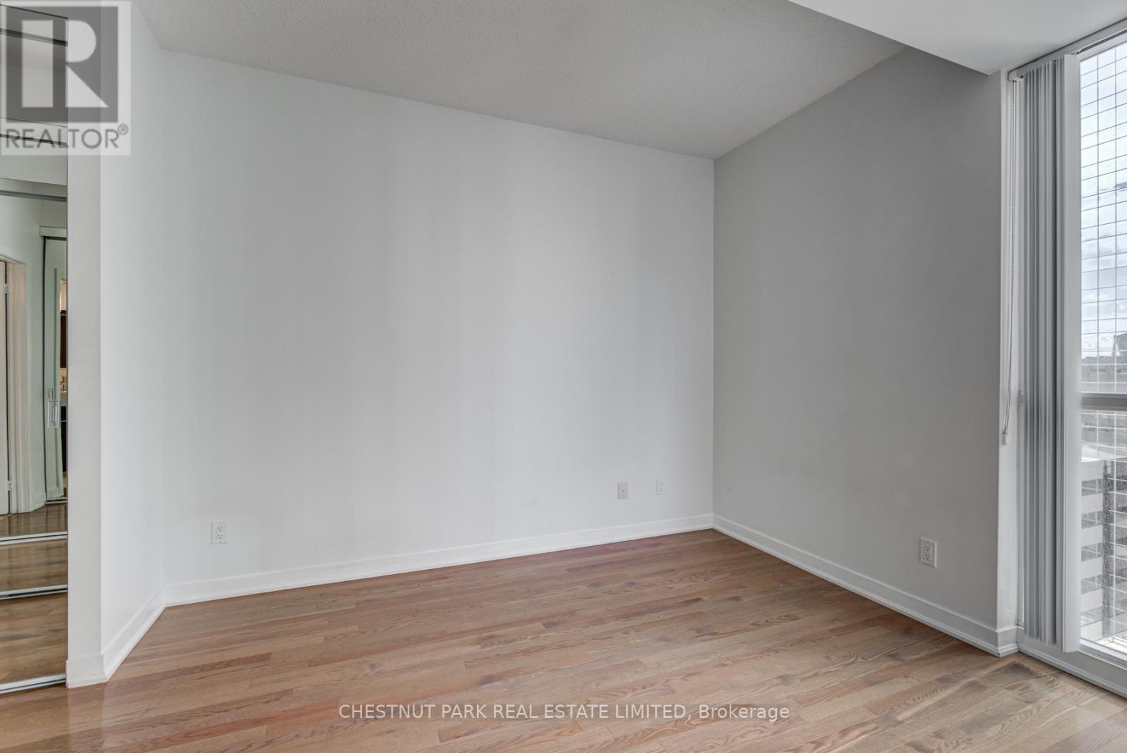 Photo 12 of 1106 770 Bay Street, Toronto ON
