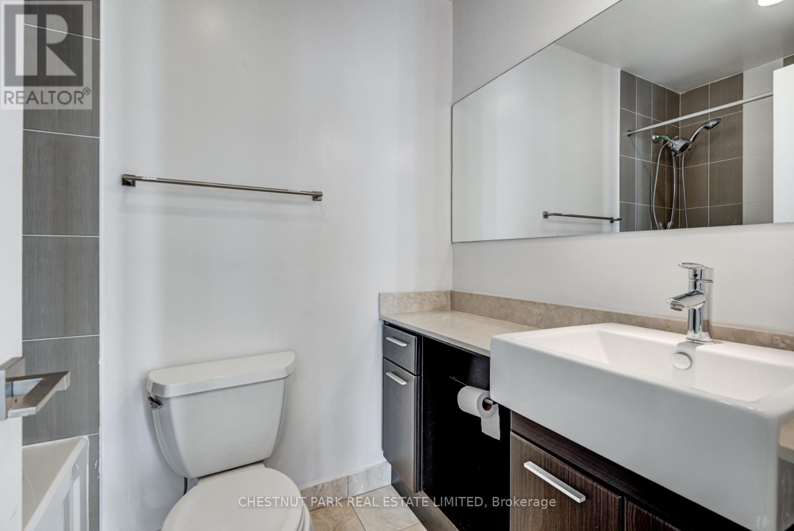 Photo 14 of 1106 770 Bay Street, Toronto ON