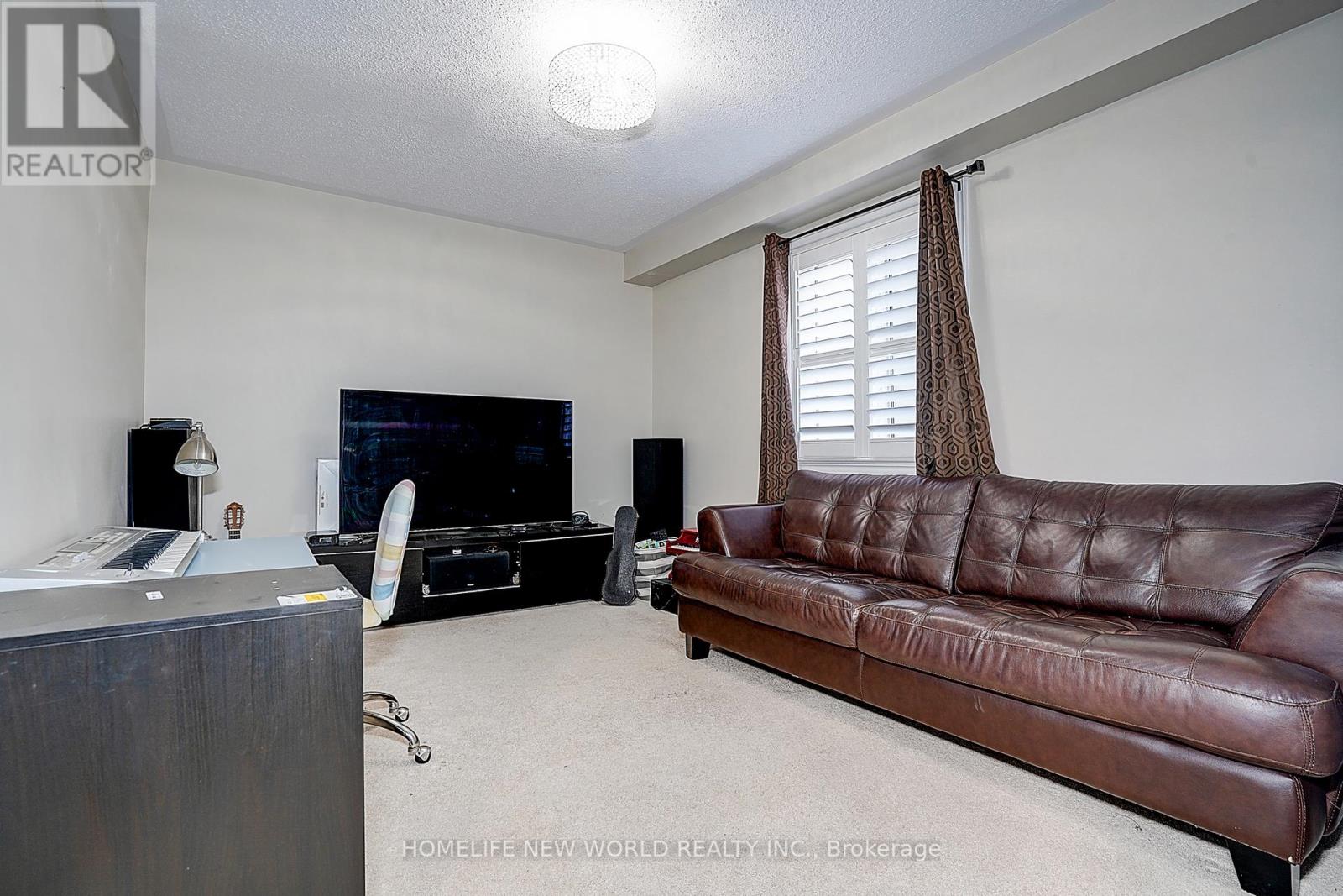 Photo 20 of 253 Cannes Avenue, Vaughan ON