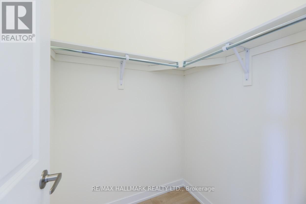 Photo 15 of 703 1695 Dersan Street, Pickering ON