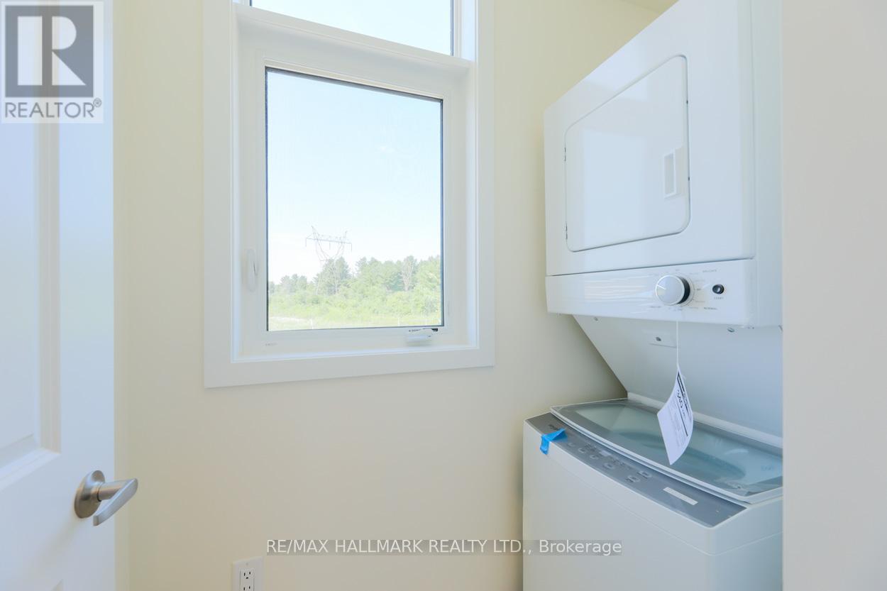Photo 12 of 703 1695 Dersan Street, Pickering ON
