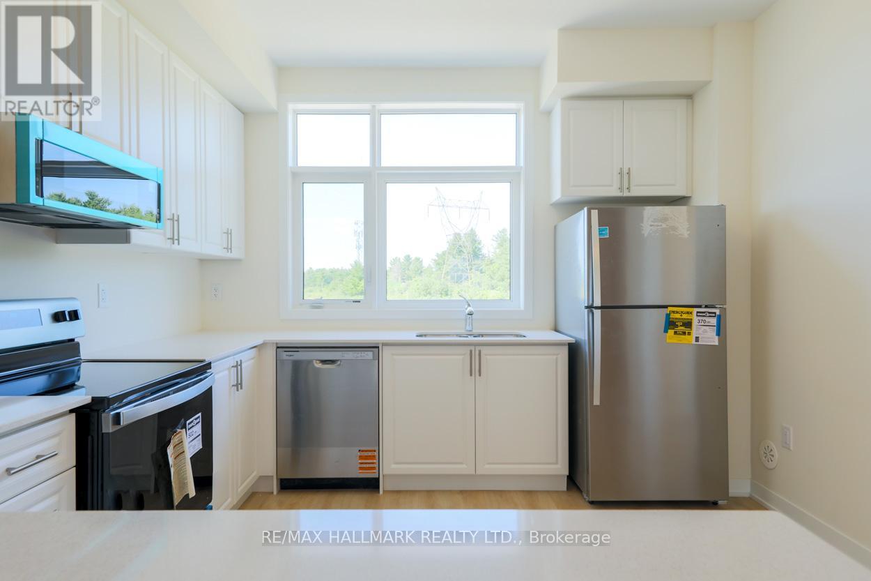 Photo 8 of 703 1695 Dersan Street, Pickering ON