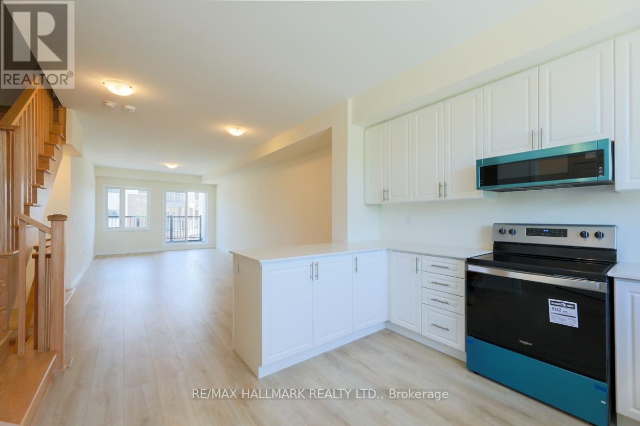 Photo 20 of 703 1695 Dersan Street, Pickering ON