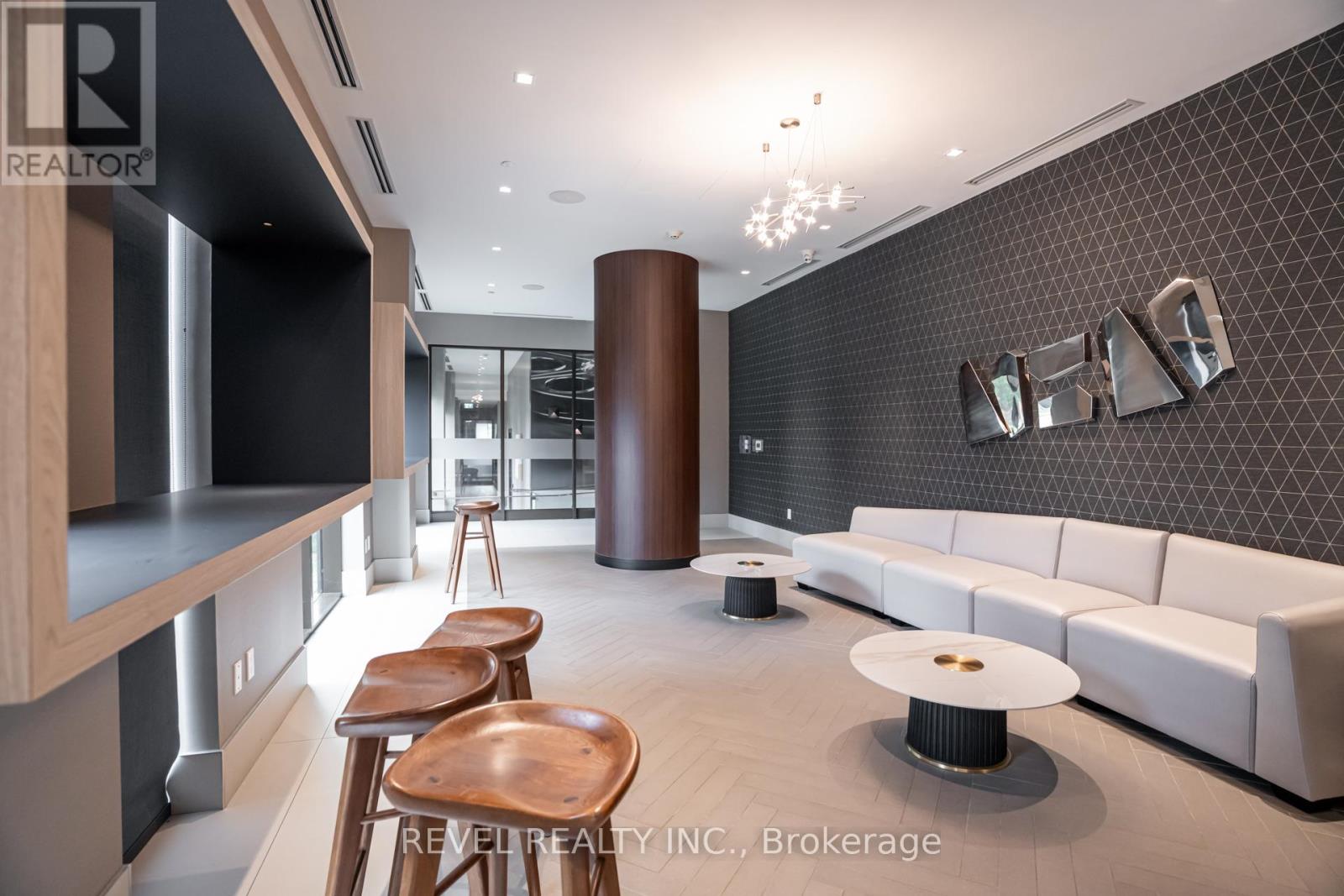 Photo 11 of 1411 2550 Simcoe Street N, Oshawa ON