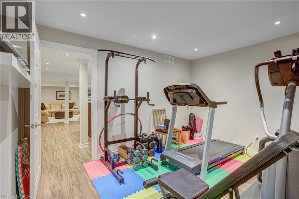 Photo 11 of 2372 Ravine Gate, Oakville ON
