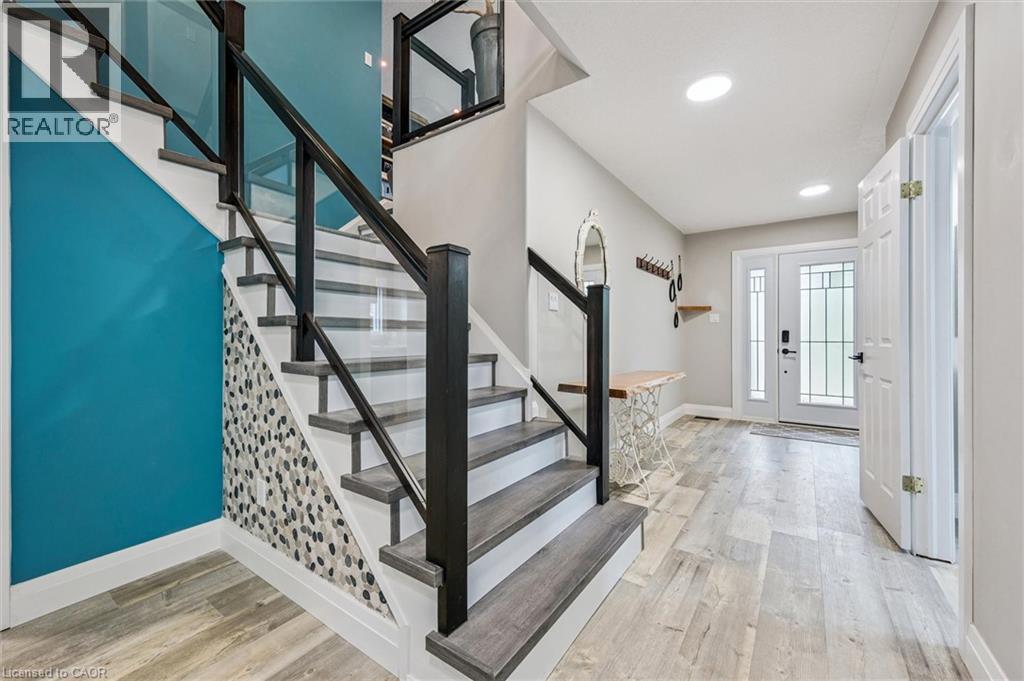 Photo 14 of 55 Stiefelmeyer Crescent, Baden ON
