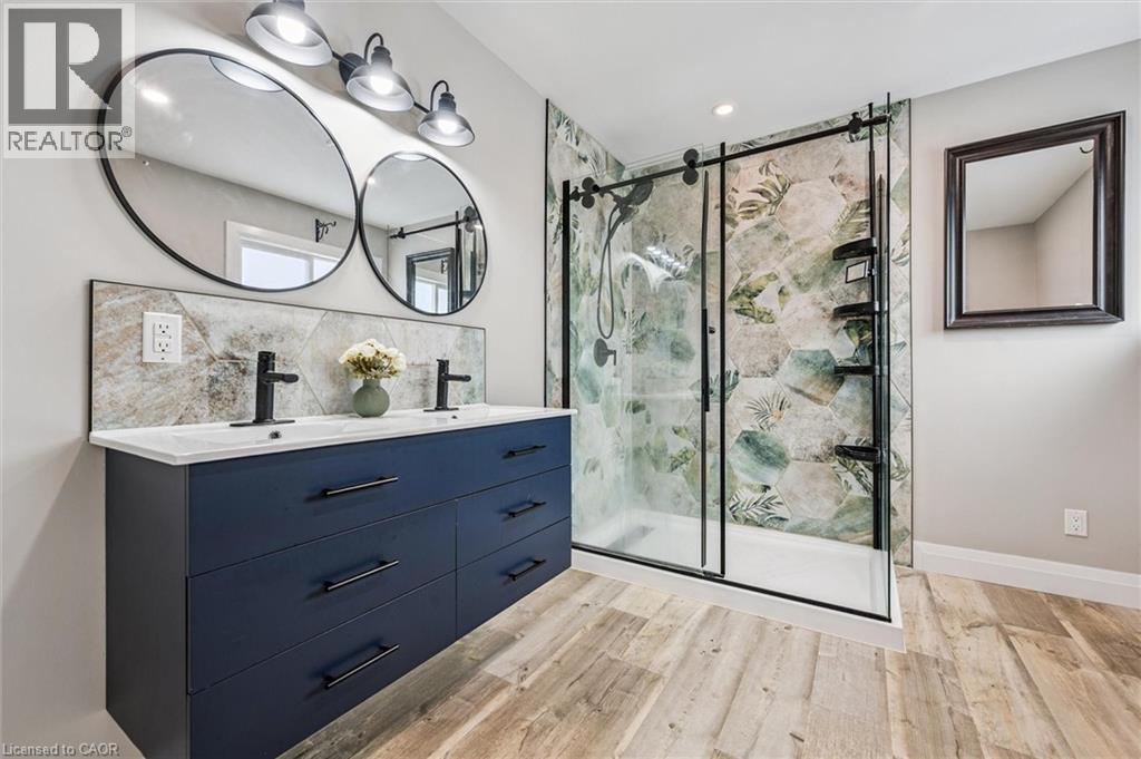 Photo 22 of 55 Stiefelmeyer Crescent, Baden ON