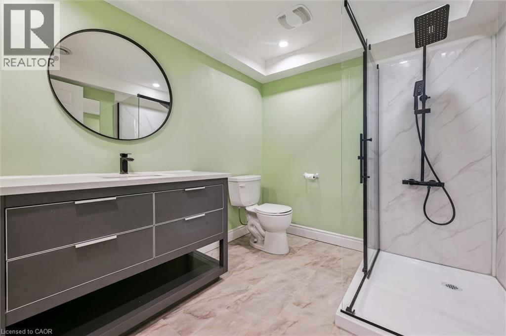 Photo 28 of 55 Stiefelmeyer Crescent, Baden ON
