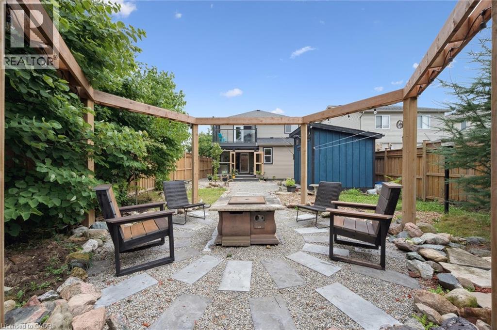 Photo 34 of 55 Stiefelmeyer Crescent, Baden ON