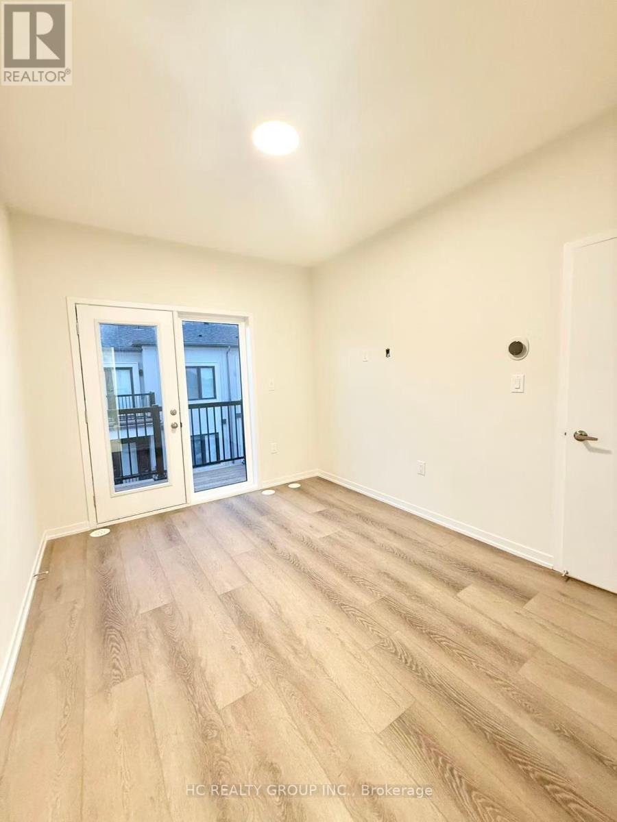 Photo 19 of 39 Matawin Lane, Richmond Hill ON