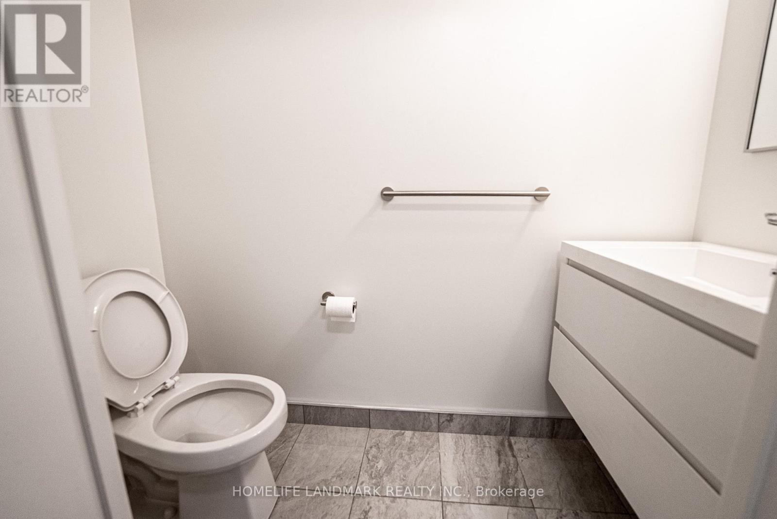 Photo 2 of 1701 B 292 Verdale Crossing, Markham ON