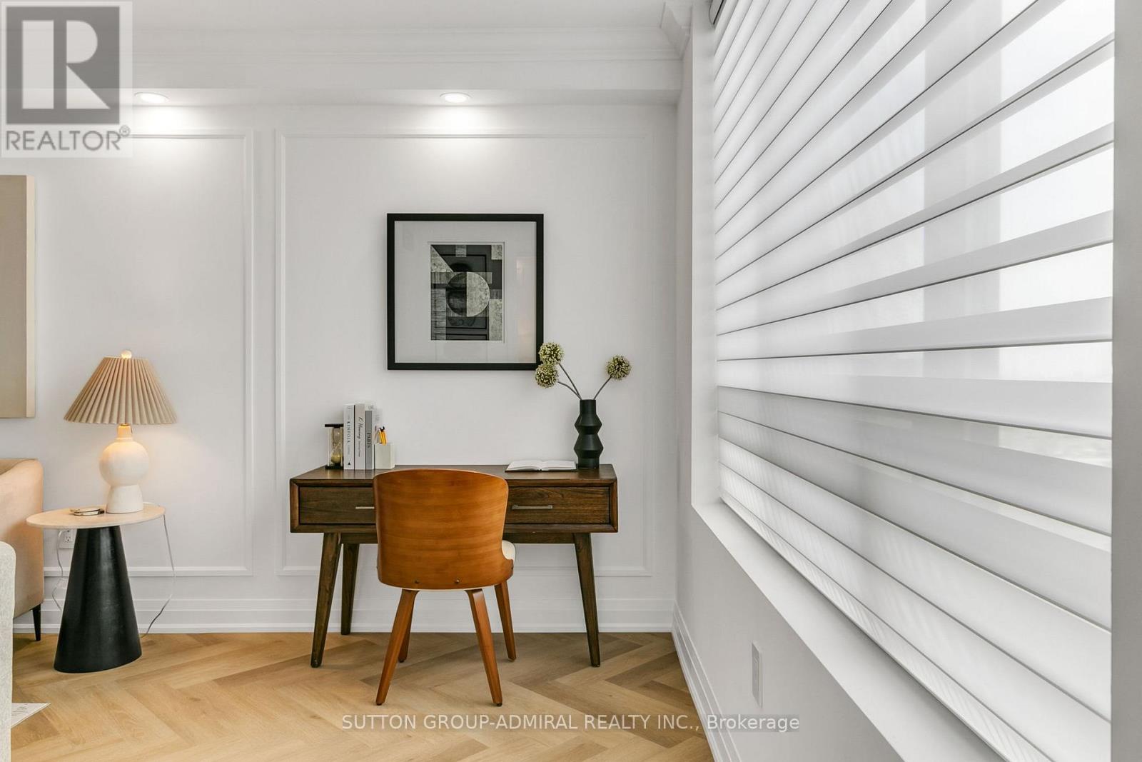 Photo 7 of 908 7601 Bathurst Street, Vaughan ON