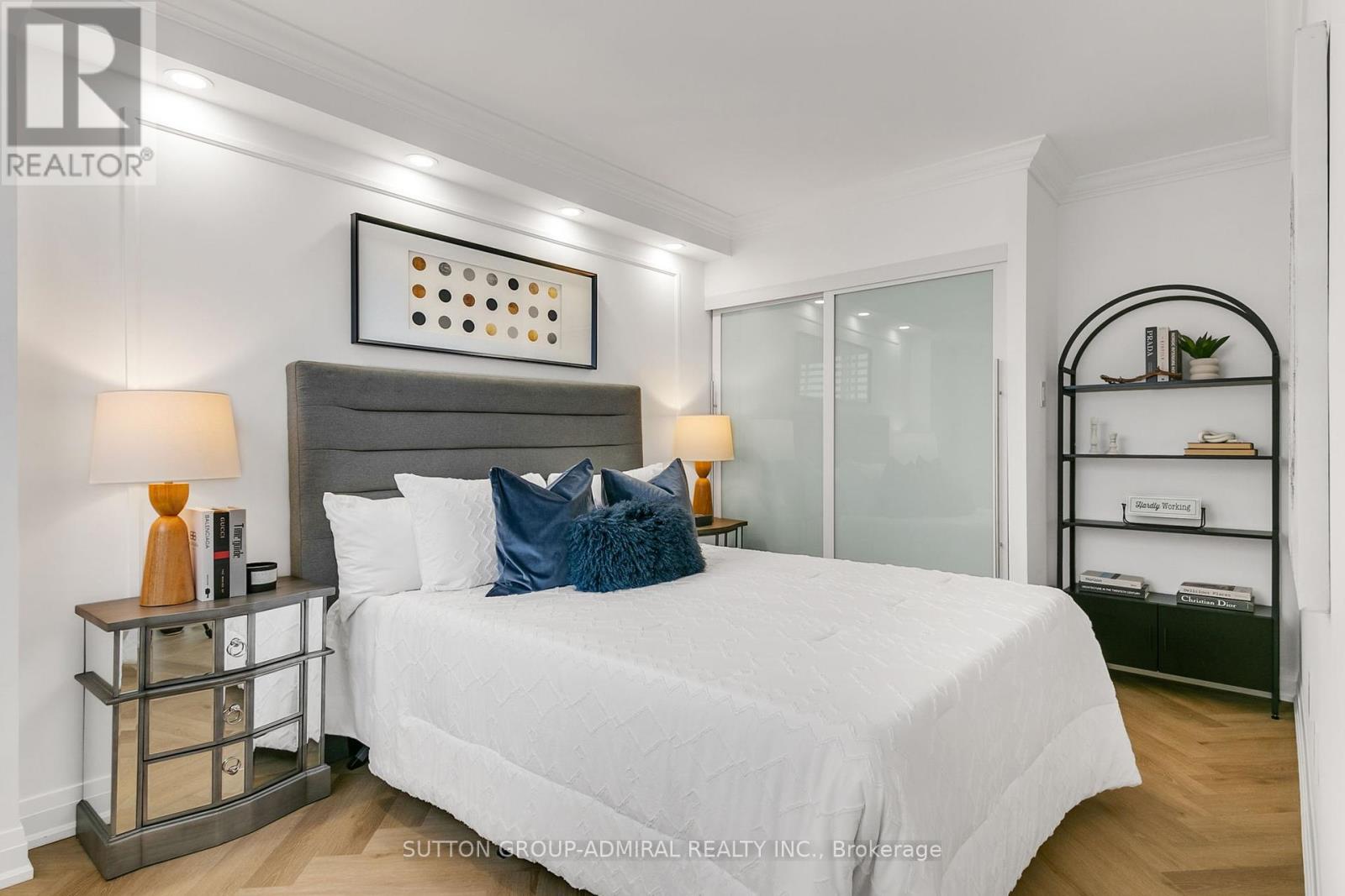 Photo 9 of 908 7601 Bathurst Street, Vaughan ON