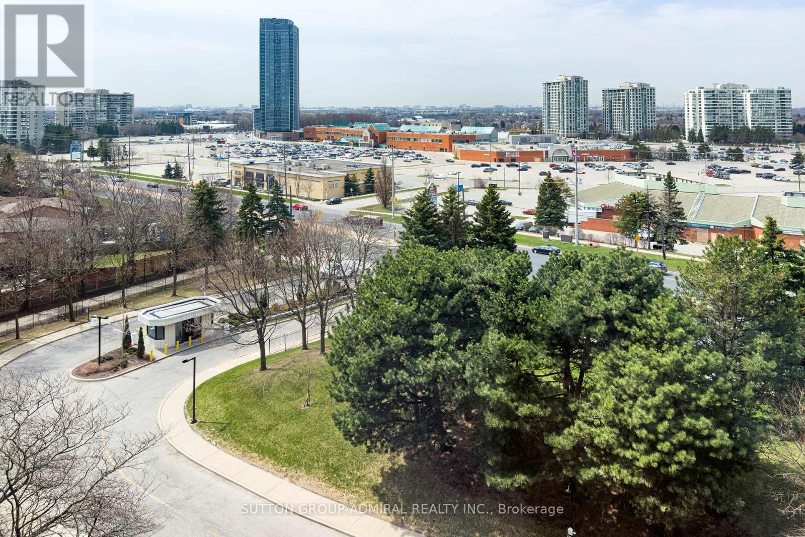 Photo 18 of 908 7601 Bathurst Street, Vaughan ON