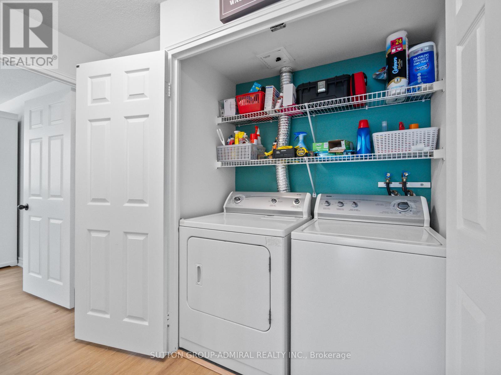 Photo 34 of 204 270 Davis Drive, Newmarket ON