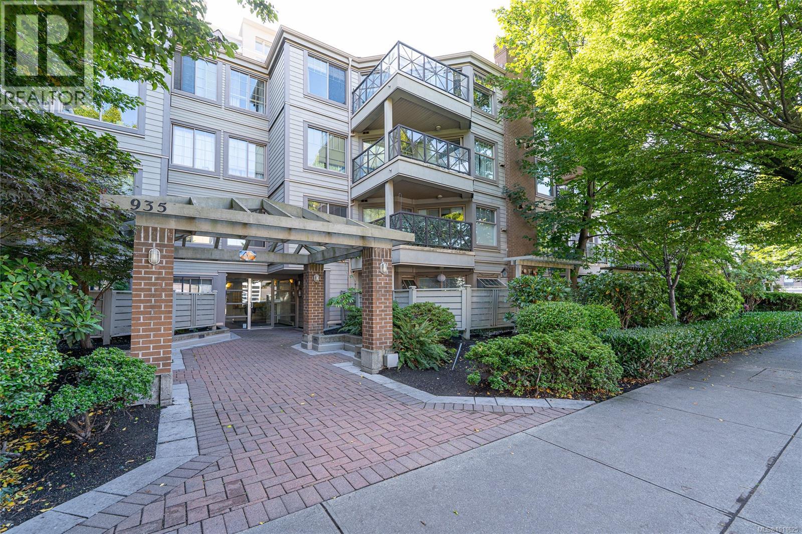 Photo 12 of 404 935 Johnson St, Victoria BC