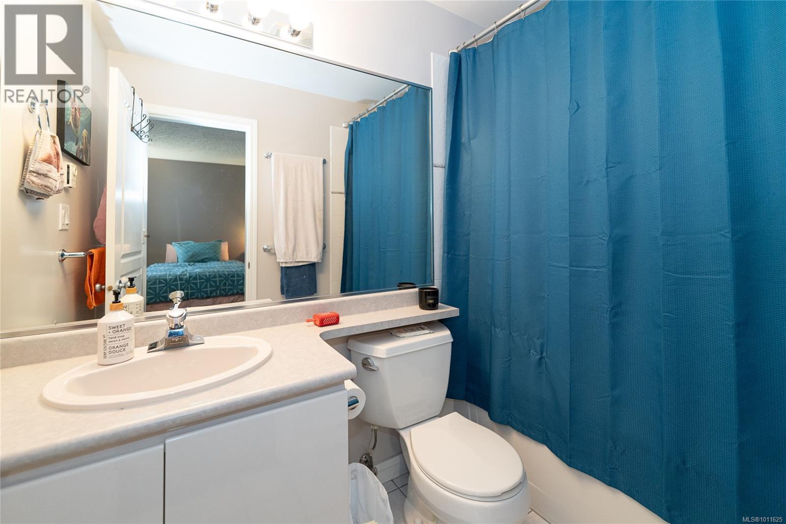 Photo 9 of 404 935 Johnson St, Victoria BC