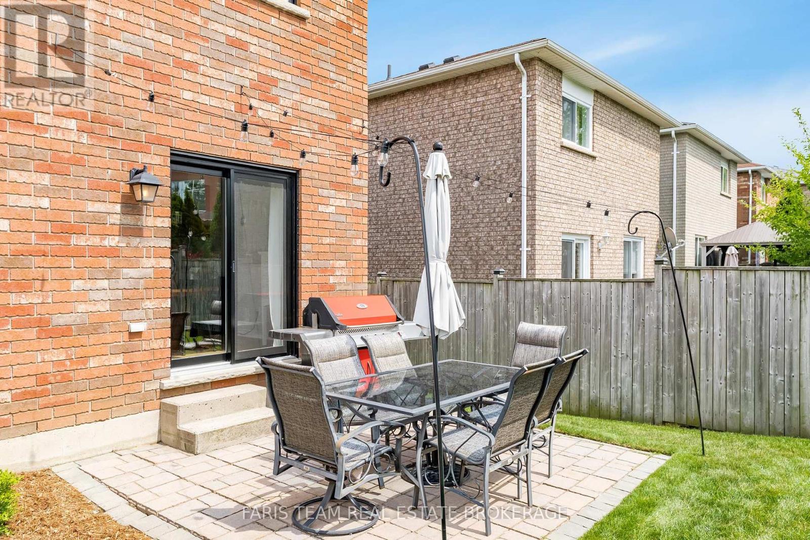 Photo 36 of 40 Brown Wood Drive, Barrie ON