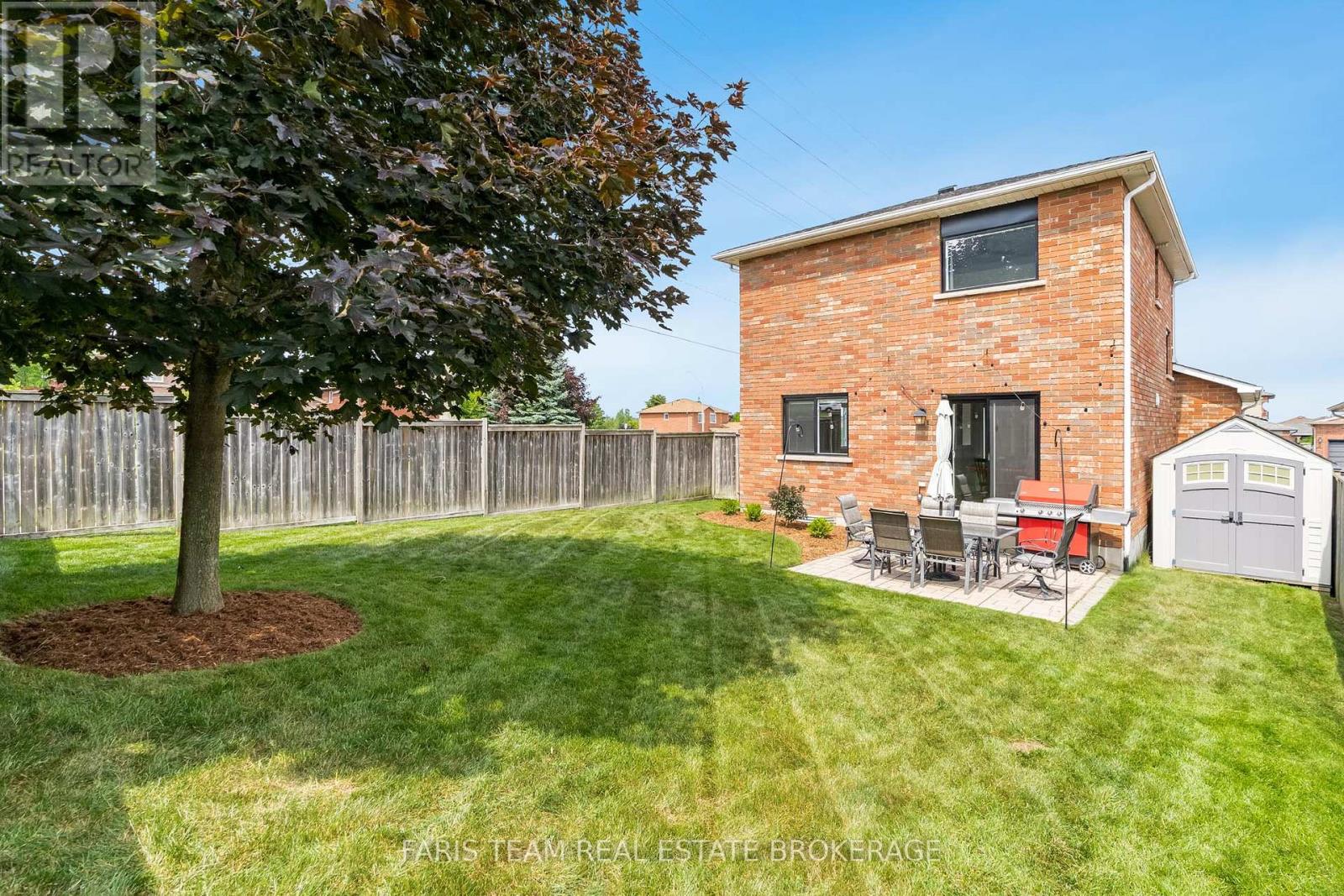 Photo 39 of 40 Brown Wood Drive, Barrie ON