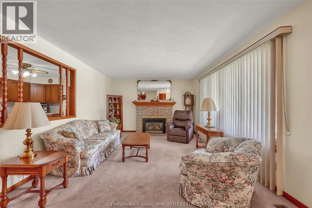 Photo 40 of 36 Bridle Path Road, Wallaceburg ON