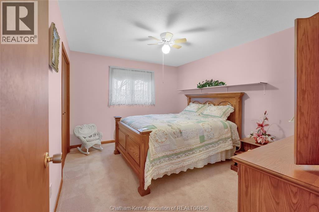 Photo 19 of 36 Bridle Path Road, Wallaceburg ON