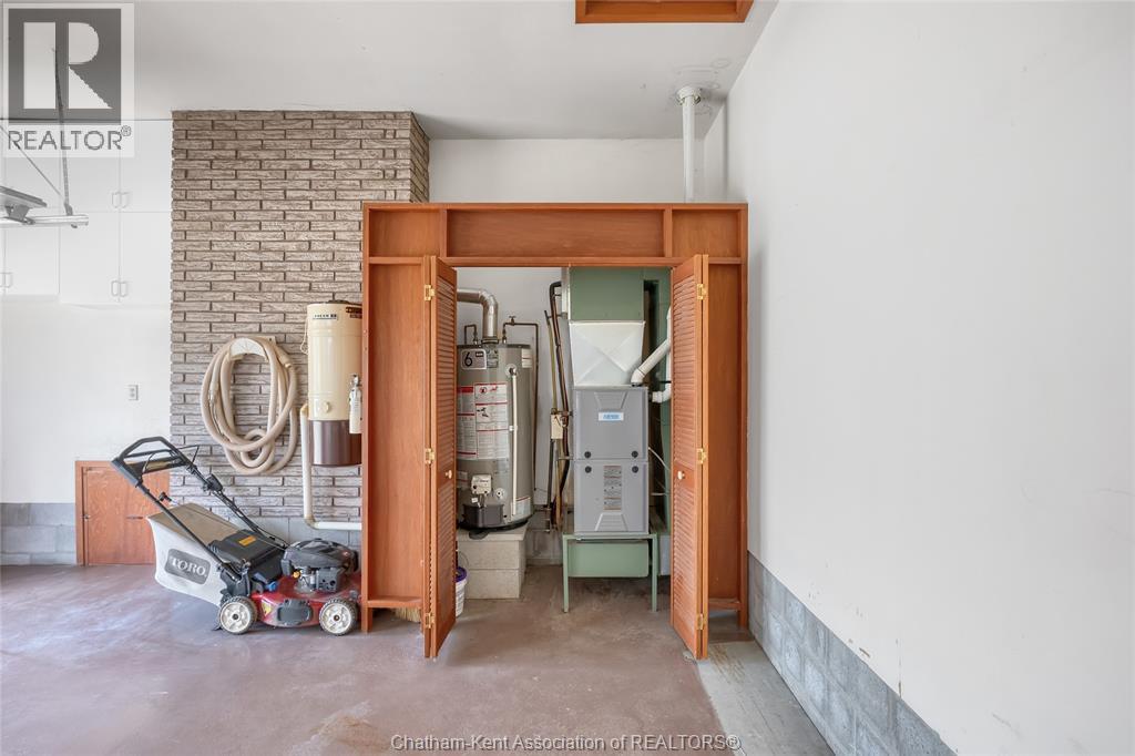 Photo 38 of 36 Bridle Path Road, Wallaceburg ON