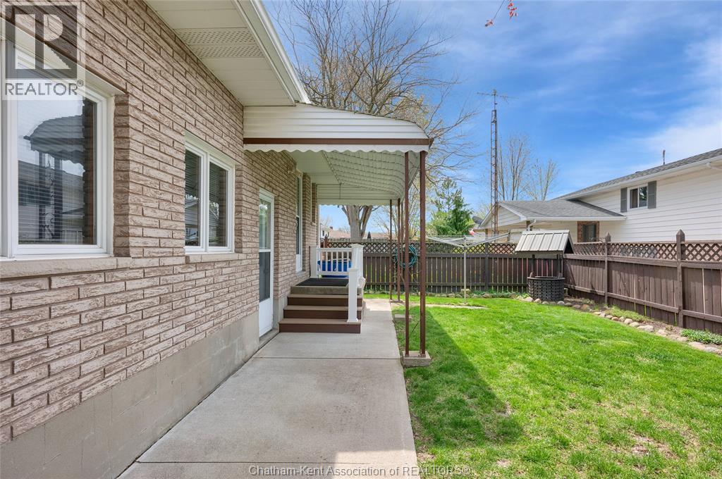 Photo 16 of 36 Bridle Path Road, Wallaceburg ON