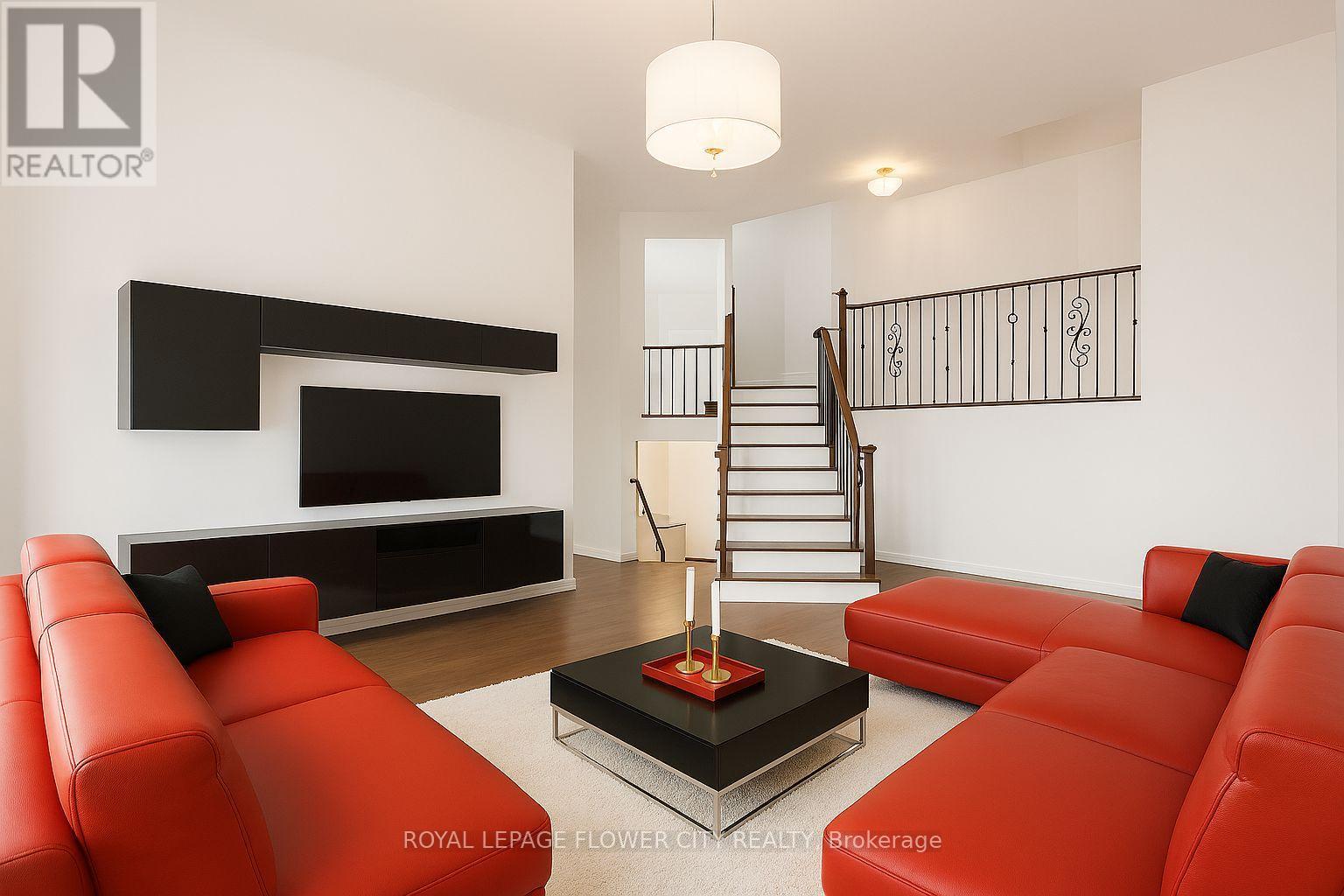Photo 3 of 9 Maddybeth Crescent, Brampton ON