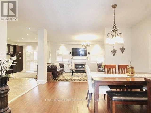 Photo 18 of 9 Maddybeth Crescent, Brampton ON