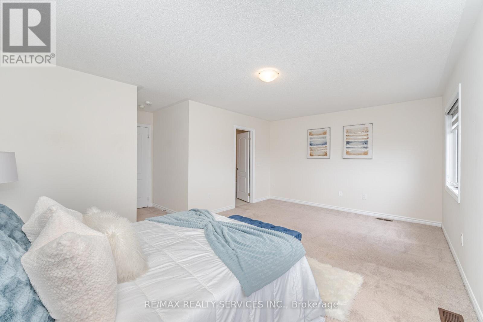 Photo 22 of 21 Cosbury Lane, Caledon ON
