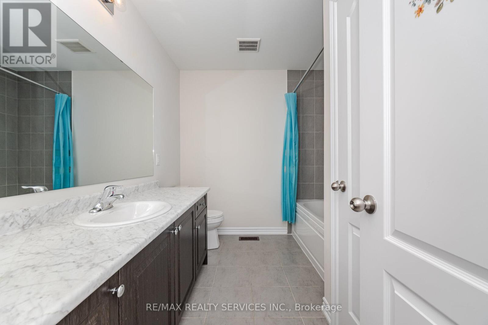 Photo 30 of 21 Cosbury Lane, Caledon ON