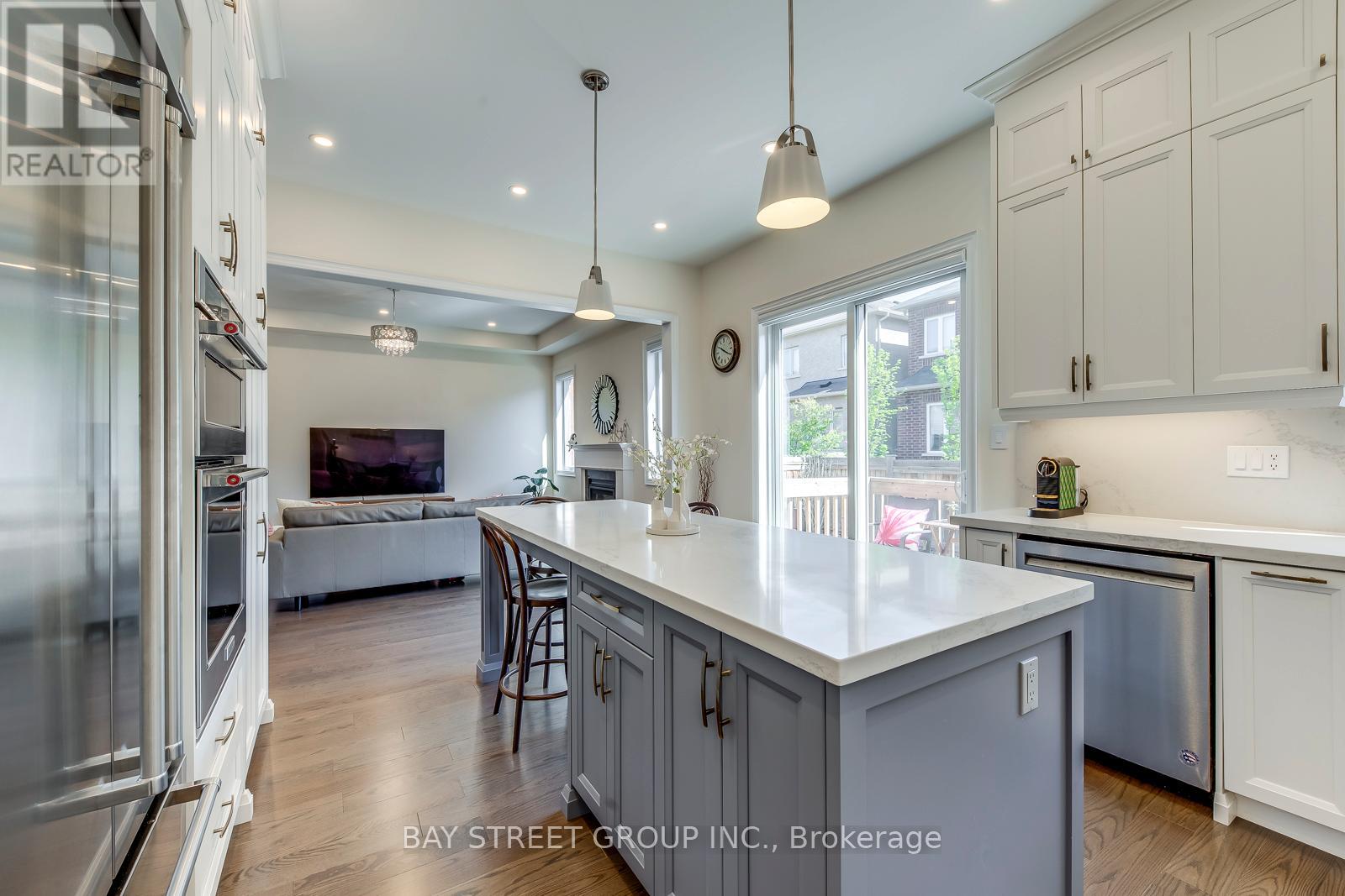 Photo 46 of 3091 Streamwood Pass, Oakville ON