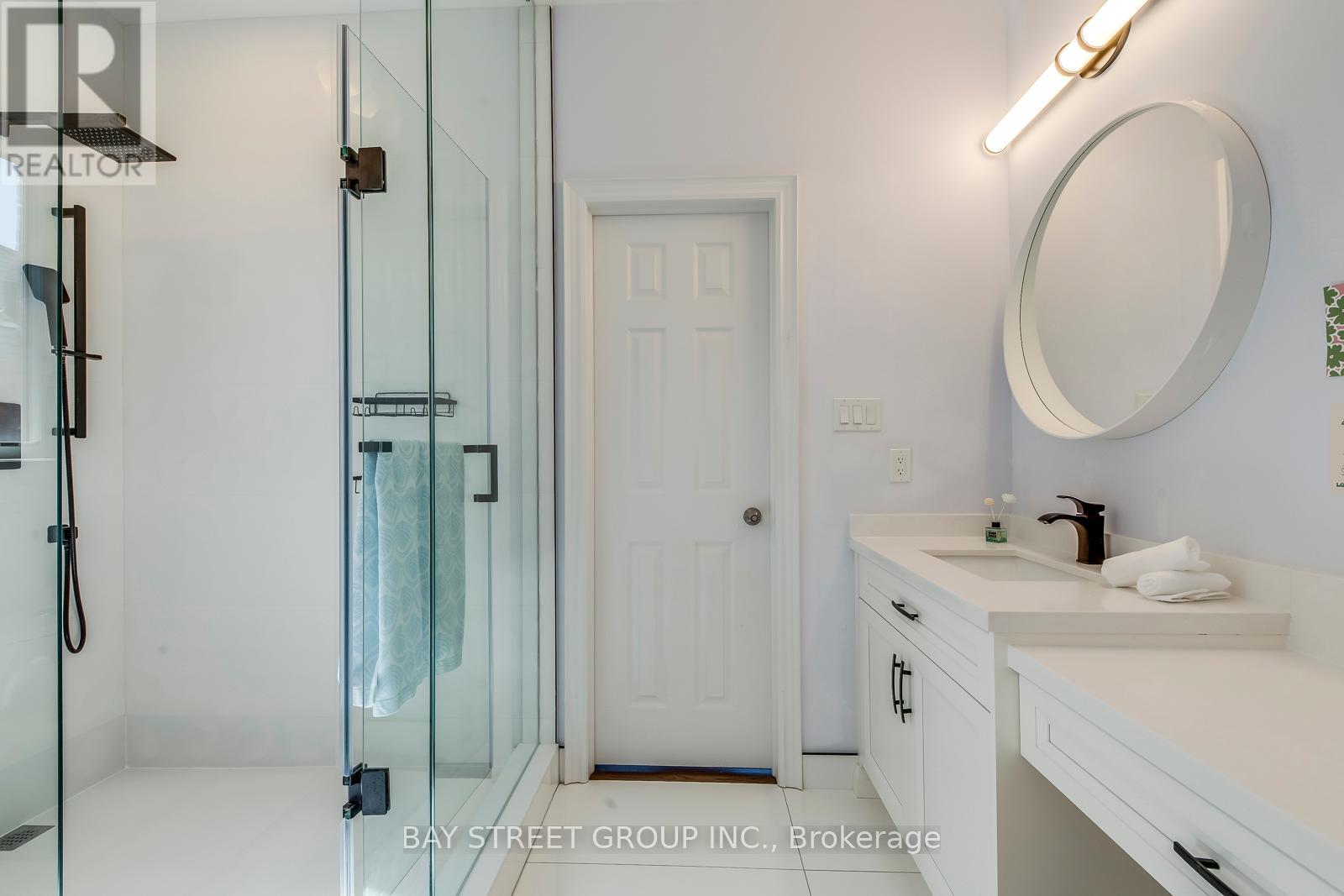 Photo 34 of 3091 Streamwood Pass, Oakville ON