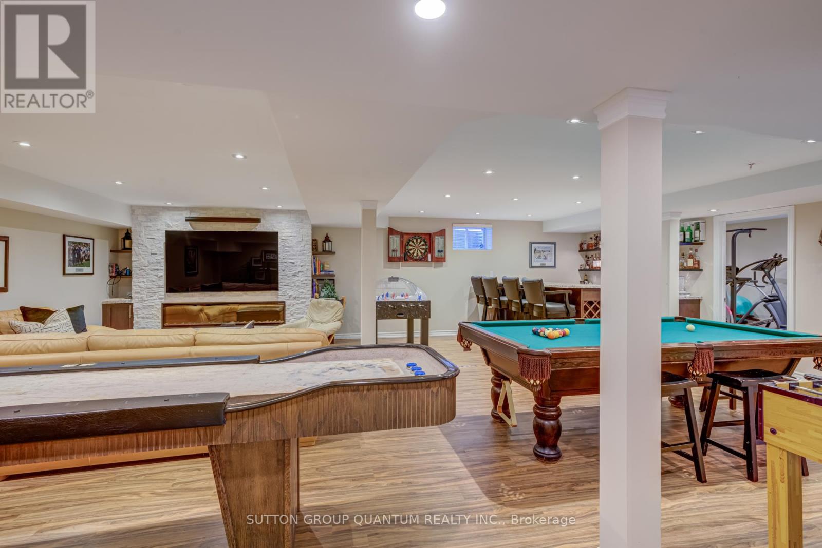 Photo 6 of 2372 Ravine Gate, Oakville ON