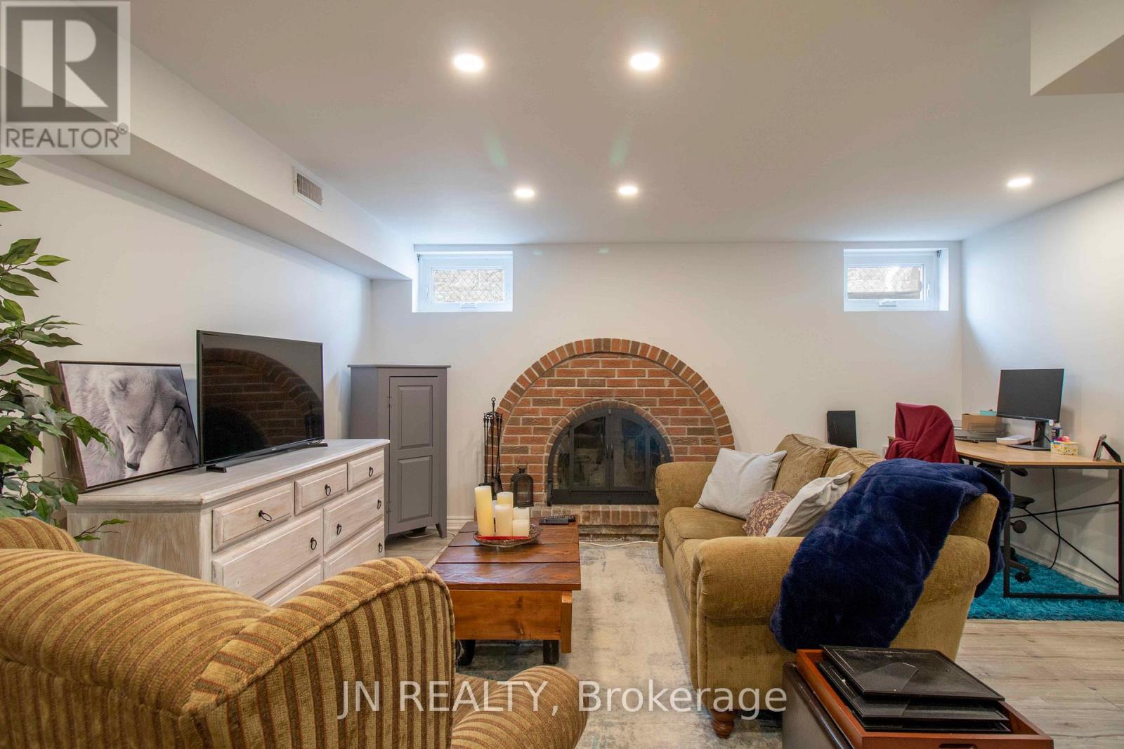 Photo 3 of 36 Harold Street, Brampton ON