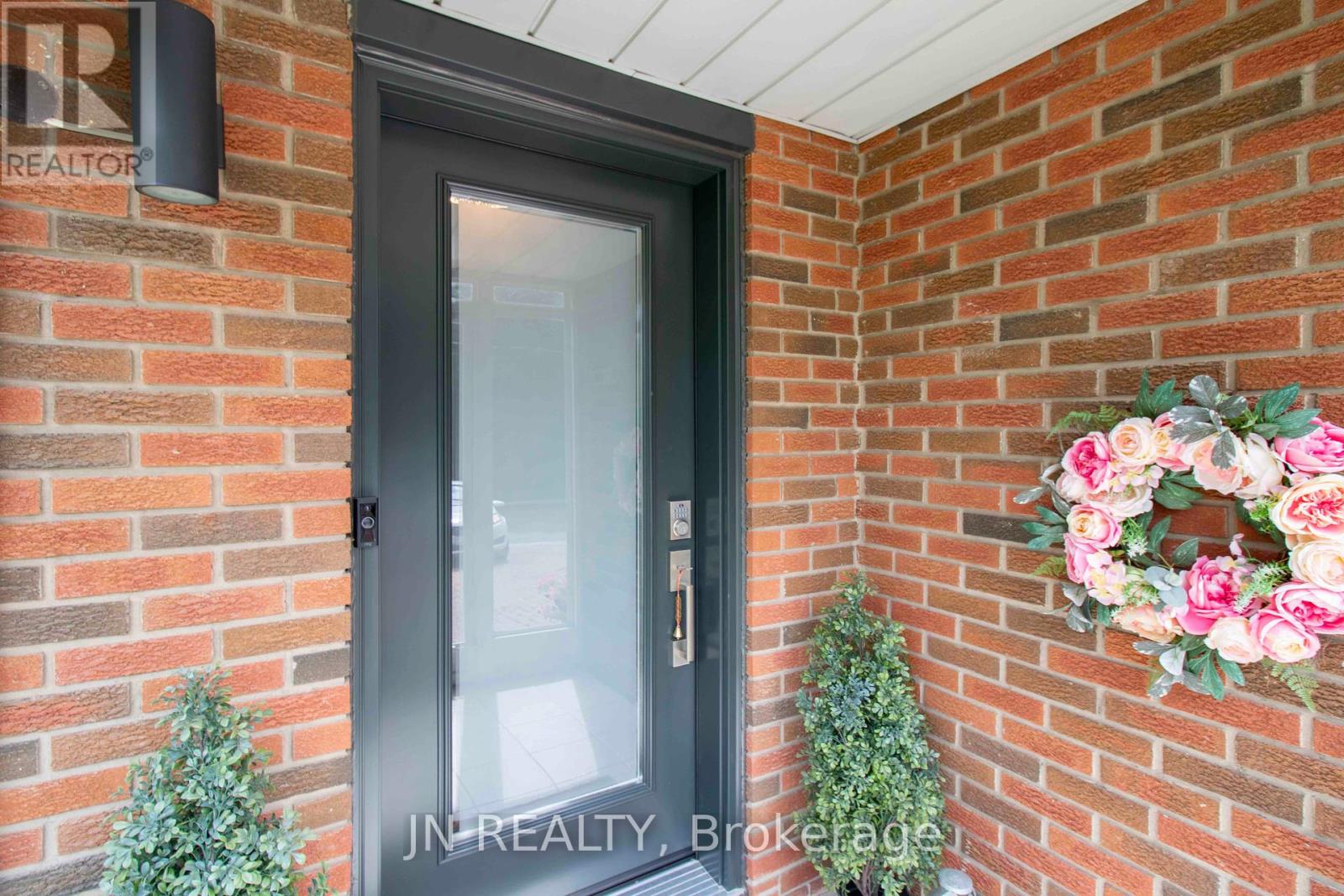 Photo 7 of 36 Harold Street, Brampton ON