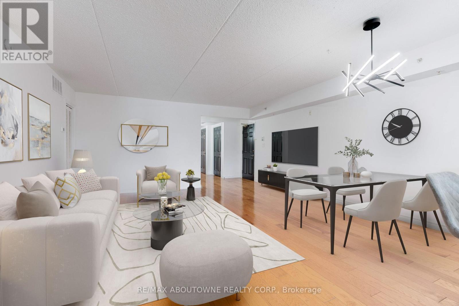 Photo 4 of 212 1460 Bishops Gate, Oakville ON