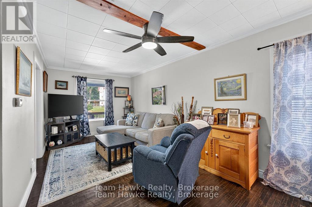 Photo 18 of 479 Queen Street, Midland ON