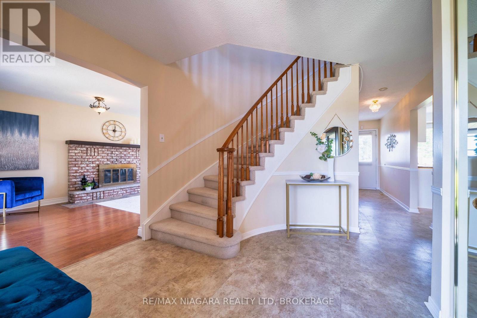 Photo 38 of 26 Crestcombe Road, St Catharines ON