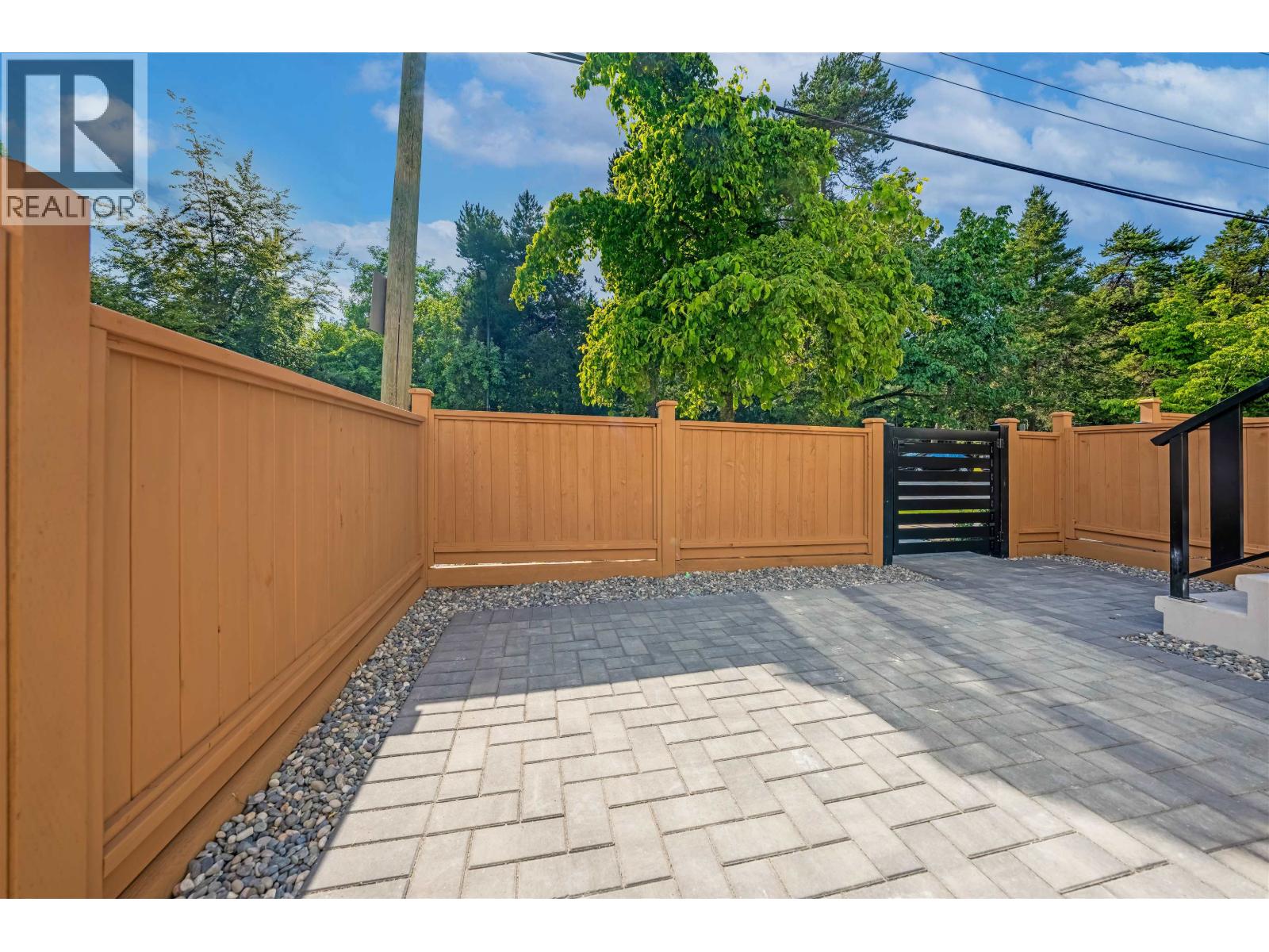 Photo 5 of 3 7180 Ontario Street, Vancouver BC