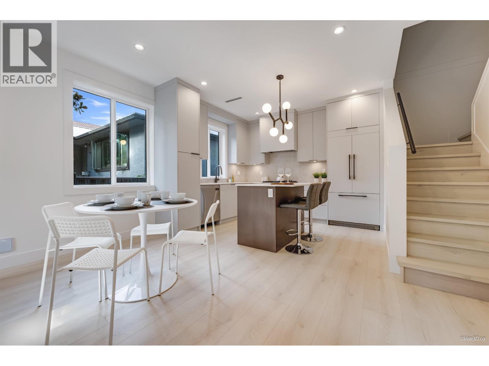 Photo 13 of 3 7180 Ontario Street, Vancouver BC