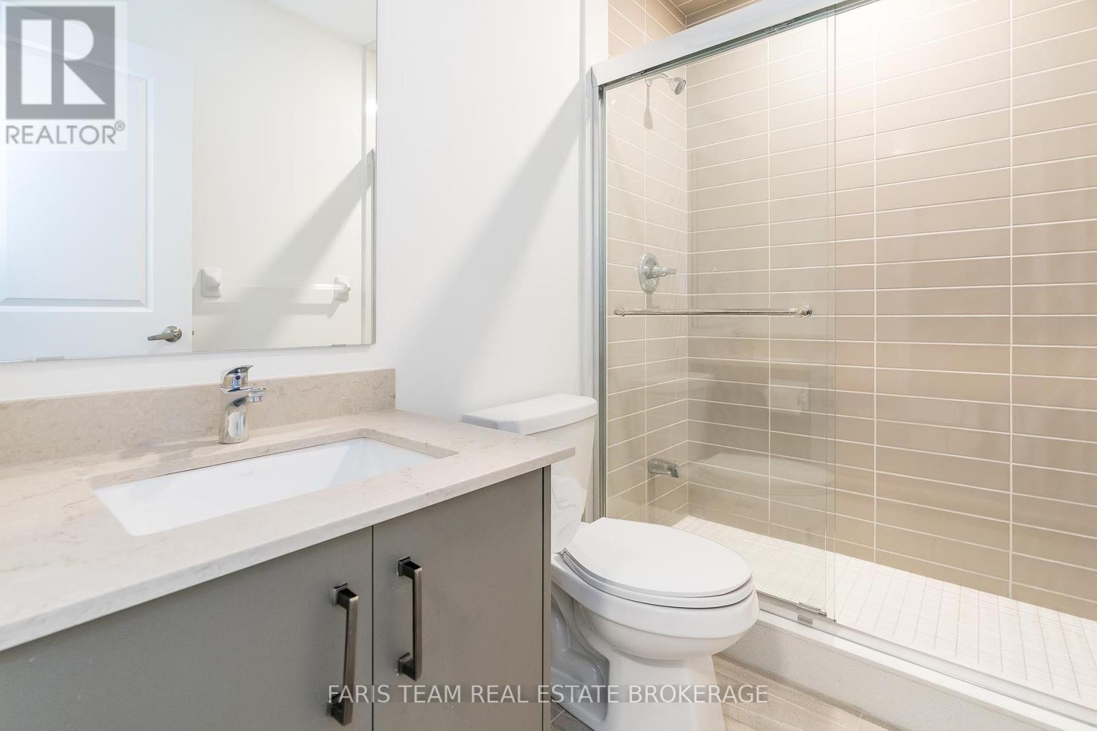 Photo 2 of 1425 Blackmore Street, Innisfil ON