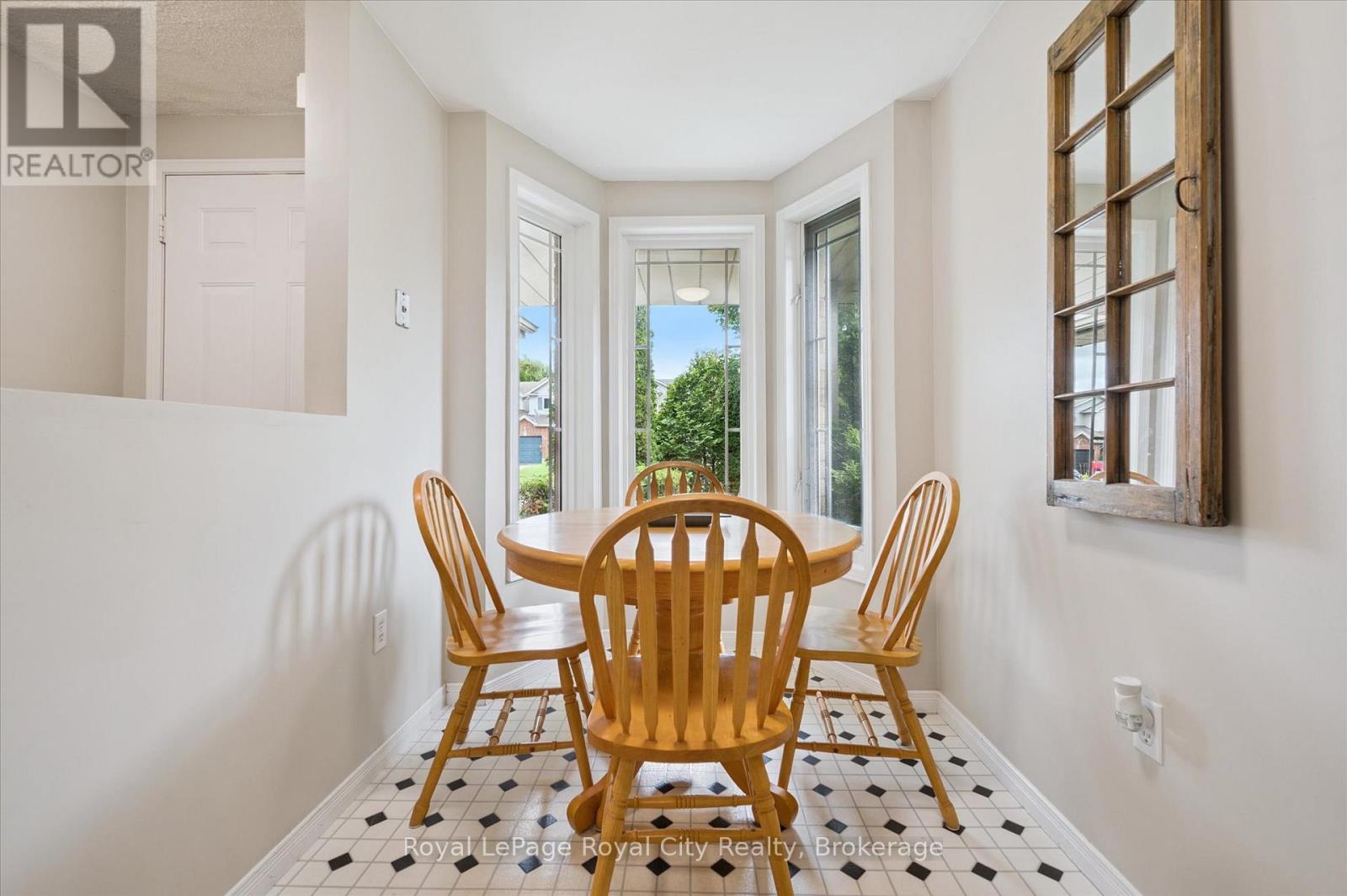 Photo 8 of 487 Flannery Drive, Centre Wellington ON