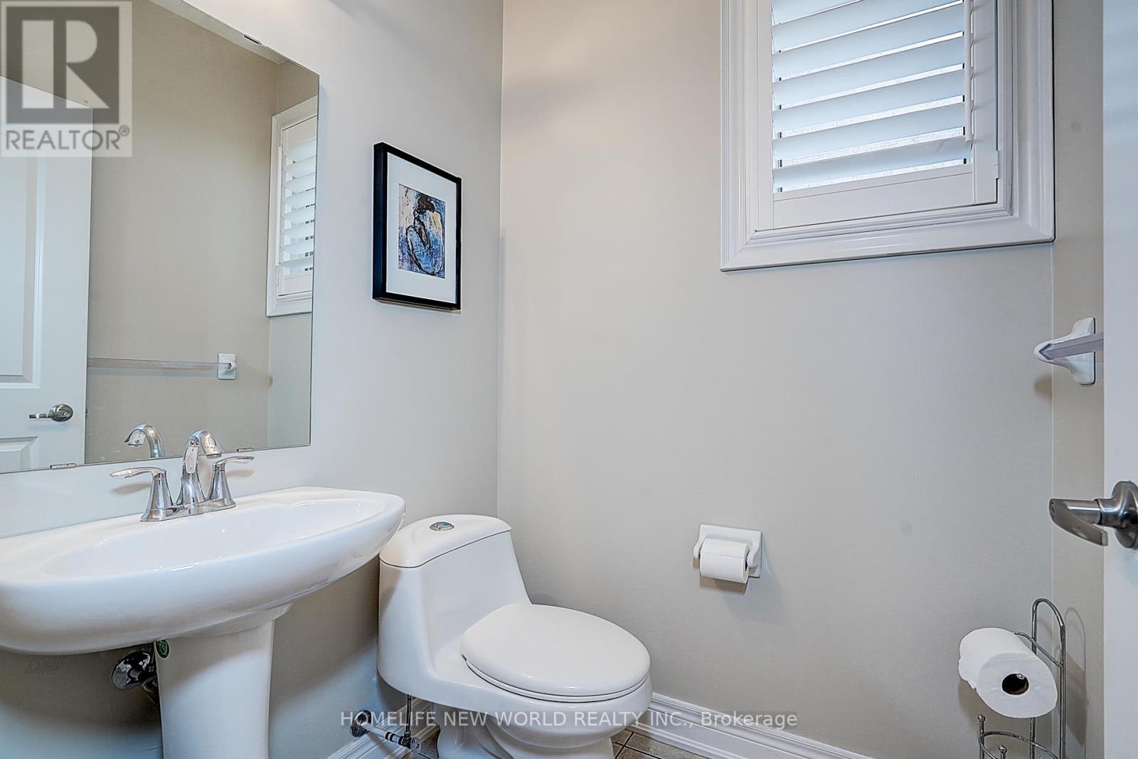 Photo 2 of 253 Cannes Avenue, Vaughan ON