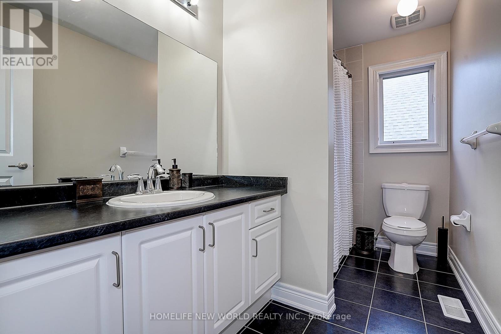 Photo 33 of 253 Cannes Avenue, Vaughan ON