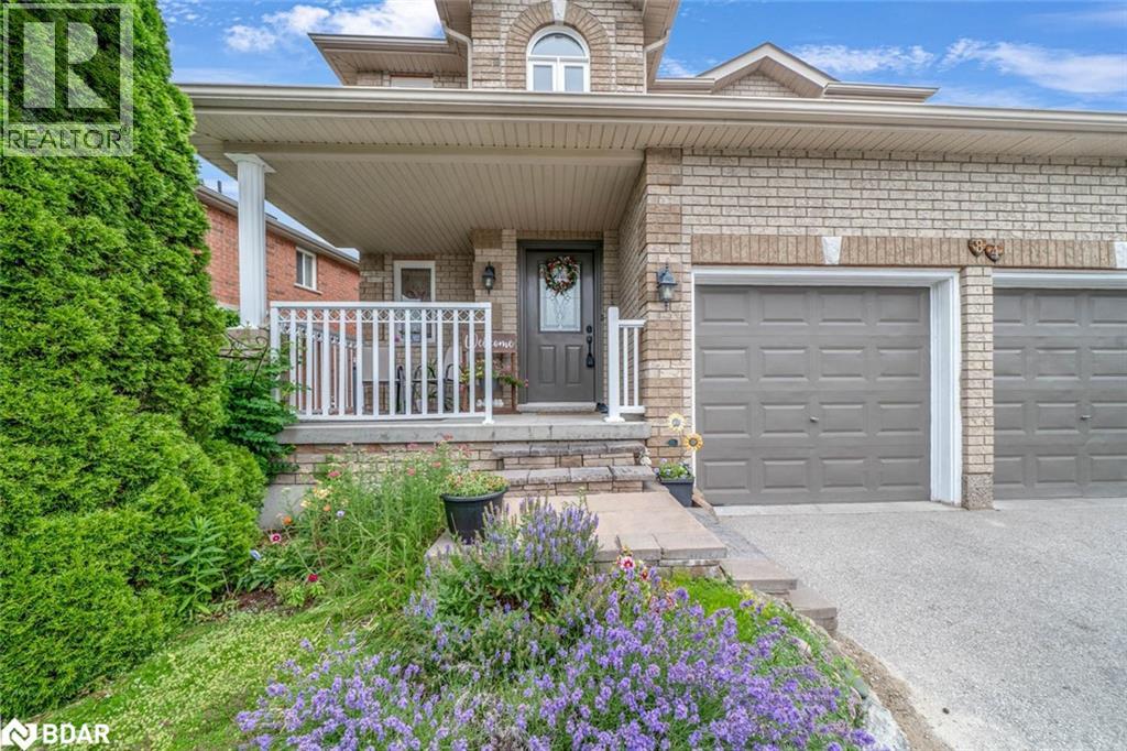 Photo 16 of 84 Gore Drive, Barrie ON