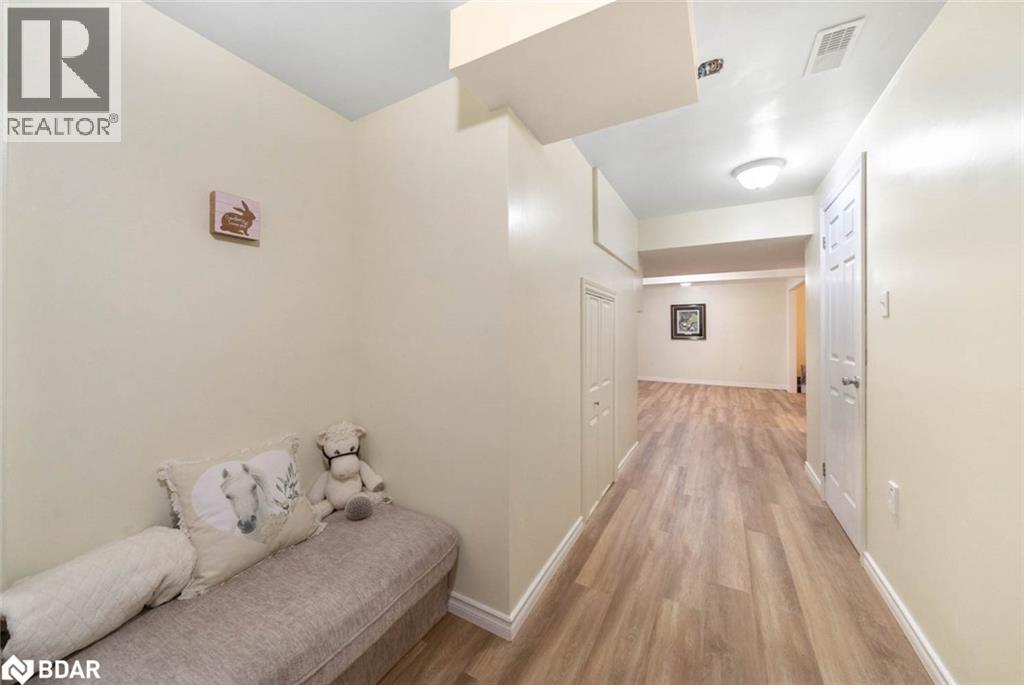 Photo 22 of 84 Gore Drive, Barrie ON